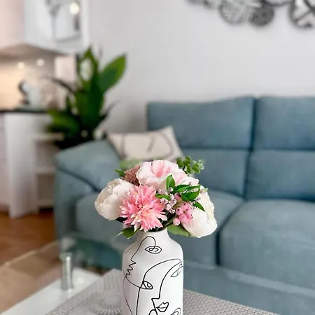 Apartment Blue Pearl Cozy Calle Nueva